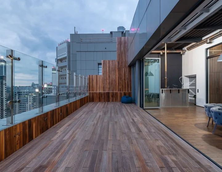 Penthouse s terasou a výhledem